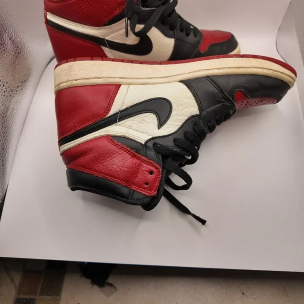 Size 8.5- Jordan 1 Retro OG High Bred Toe Black White Red‎ Leather (555088-610)